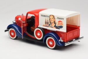 Ford Pickup Truck Pepsi-Cola Solido 1:18 99053 Métal Moulé — image 5 sur 8
