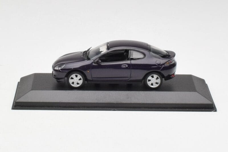 Ford Puma Melina Violet Minichamps 1:43 430086525 Métal Moulé