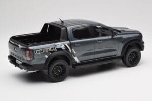 Ford Ranger Raptor Gris Métallique MCG 1:18 MCG18457 Métal Moulé — image 3 sur 6