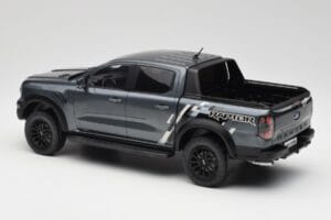 Ford Ranger Raptor Gris Métallique MCG 1:18 MCG18457 Métal Moulé — image 4 sur 6