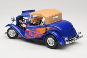 Ford Roadster Street Rod Bleu with Fire Road Signature 1:18 92249 Métal Moulé — image 5 sur 8