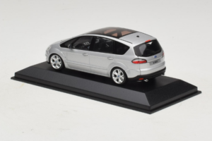 Ford S-Max Argent Minichamps 1:43 SMAX001 Métal Moulé — image 3 sur 5