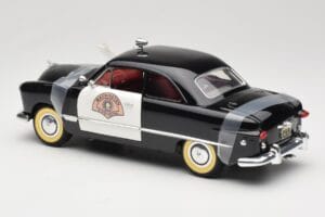 Ford Sedan Washington State Police Solido 1:18 8158 Métal Moulé — image 7 sur 8
