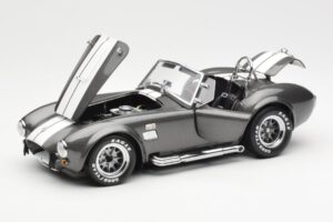 Ford Shelby Cobra 427 S/C Gris Métallisé Avec Rayures Blanches Kyosho 1:18 08045GRW Métal Moulé — image 2 sur 8