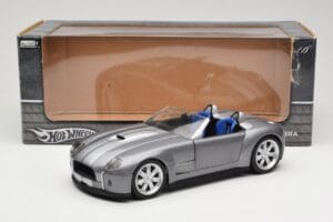Shelby Cobra Cabriolet Grey Metallic Hot Wheels 1:18 G7220 Métal Moulé — image 8 sur 8
