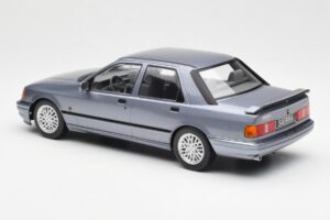 Ford Sierra RS Cosworth Bleu Clair MCG 1:18 MCG18174 Métal Moulé — image 5 sur 6