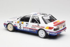 Ford Sierra RS Cosworth 4x4 #3 M. Biasion / T. Siviero Rally Monte Carlo 1992 MCG 1:18 MCG18355R Métal Moulé — image 5 sur 6