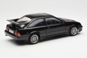 Ford Sierra RS Cosworth Noir AUTOart 1:18 72861 Métal Moulé — image 3 sur 8