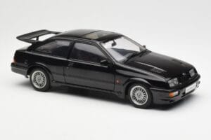 Ford Sierra RS Cosworth Noir AUTOart 1:18 72861 Métal Moulé — image 6 sur 8