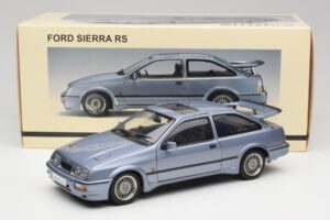 Ford Sierra RS Cosworth Moonstone Bleu AUTOart 1:18 72863 Métal Moulé — image 8 sur 8