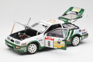 Ford Sierra RS Cosworth #8 D. Auriol / B. Occelli Rally Tour de Corse 1988 AUTOart 1:18 88812 Métal Moulé — image 2 sur 8