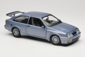 Ford Sierra RS Cosworth Bleu Minichamps 1:18 150084002 Métal Moulé — image 6 sur 8