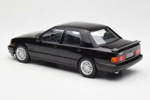 Ford Sierra RS Cosworth Noir MCG 1:18 MCG18173 Métal Moulé — image 5 sur 6