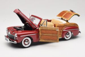Ford Sportsman Rouge Road Signature 1:18 20048 Métal Moulé — image 2 sur 8