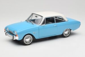 Ford Taunus 12M P1 Taunus Blue Revell 1:18 08880 Métal Moulé
