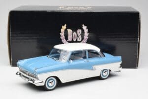 Ford Taunus 17M P2 Bleu Clair & Blanc BoS Models 1:18 BOS019 Métal Moulé — image 6 sur 6