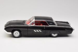 Ford Thunderbird Noir Anson 1:18 30344 Métal Moulé — image 4 sur 8