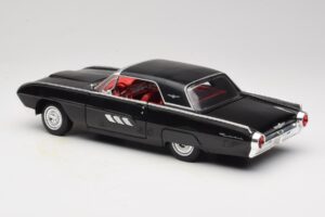 Ford Thunderbird Noir Anson 1:18 30344 Métal Moulé — image 7 sur 8