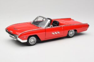 Ford Thunderbird Cabriolet Rouge Anson 1:18 30334 Métal Moulé