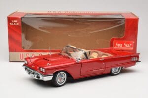Ford Thunderbird Cabriolet Rouge Sun Star 1:18 4311 Métal Moulé — image 8 sur 8
