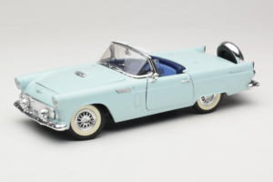 Ford Thunderbird Vert Revell 1:18 8804-G1 Métal Moulé