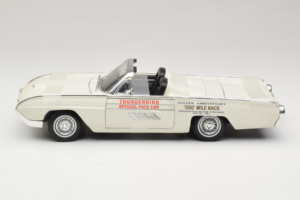 Ford Thunderbird Cabriolet Indy Pace Car Anson 1:18 30368 Métal Moulé — image 3 sur 6