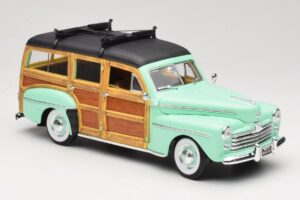 Ford Woody Panel Wagon Vert Menthe Road Signature 1:18 20028 Métal Moulé — image 6 sur 8