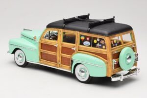 Ford Woody Panel Wagon Vert Menthe Road Signature 1:18 20028 Métal Moulé — image 7 sur 8