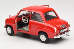 Goggomobil T 250 Rouge Revell 1:18 08952 Métal Moulé — image 4 sur 7