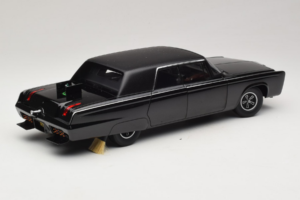 Chrysler Imperial Black Beauty Green Hornet TV Series AUTOart 1:18 71546 Métal Moulé — image 3 sur 8