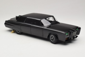Chrysler Imperial Black Beauty Green Hornet TV Series AUTOart 1:18 71546 Métal Moulé — image 6 sur 8