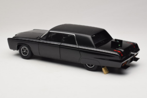 Chrysler Imperial Black Beauty Green Hornet TV Series AUTOart 1:18 71546 Métal Moulé — image 7 sur 8