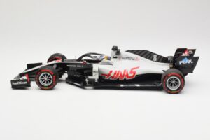Haas VF-20 #8 R. Grosjean Bahrain GP 2020 Minichamps 1:18 110201508 Métal Moulé — image 3 sur 6