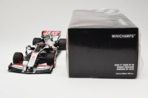 Haas VF-20 #8 R. Grosjean Bahrain GP 2020 Minichamps 1:18 110201508 Métal Moulé — image 6 sur 6