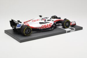 Haas VF-22 #20 K. Magnussen British GP 2022 Minichamps 1:18 117221020 Métal Moulé — image 3 sur 6