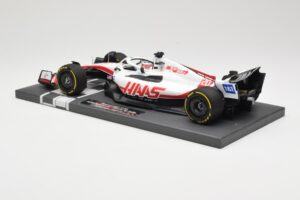 Haas VF-22 #20 K. Magnussen British GP 2022 Minichamps 1:18 117221020 Métal Moulé — image 5 sur 6