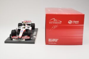 Haas VF-22 #47 M. Schumacher Bahrain GP 2022 Minichamps 1:18 117220147 Métal Moulé — image 6 sur 6
