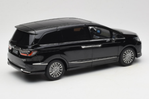 Honda Elysion Bleu Foncé OEM 1:18 26701 Métal Moulé — image 3 sur 8