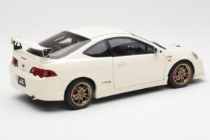 Honda Integra DC5 Type R Mugen Blanc AUTOart 1:18 73251 Métal Moulé — image 3 sur 8