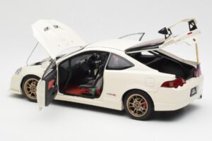 Honda Integra DC5 Type R Mugen Blanc AUTOart 1:18 73251 Métal Moulé — image 5 sur 8