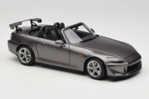 Honda S2000 AP2 Type S Moon Rock Metallic MotorHelix 1:18 M85111 Métal Moulé — image 7 sur 9