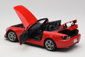 Honda S2000 AP2 Type S New Formula Red MotorHelix 1:18 M85112 Métal Moulé — image 6 sur 9
