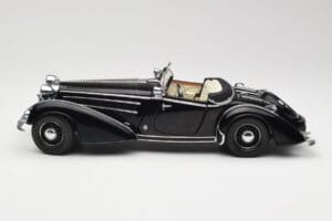 Horch 855 Roadster Noir Sun Star 1:18 2401 Métal Moulé — image 4 sur 8