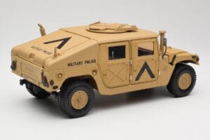 Hummer H1 AM General Military Police Exoto 1:18 01801 Métal Moulé — image 3 sur 8