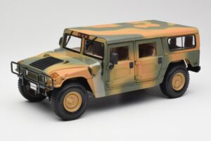 Hummer H1 Station Wagon Military Maisto 1:18 56049 Métal Moulé