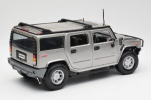 Hummer H2 Argent Maisto 1:18 7449569 Métal Moulé — image 3 sur 8