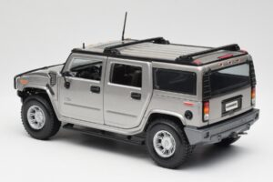 Hummer H2 Argent Maisto 1:18 7449569 Métal Moulé — image 7 sur 8