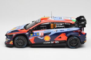 Hyundai i20 N Rally1 WRC #11 T. Neuville / M. Wydaeghe Central European Rally Winner 2023 IXO 1:18 18RMC193 Métal Moulé — image 3 sur 6