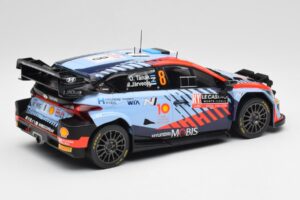 Hyundai i20 N Rally1 WRC #8 O. Tänak / M. Järveoja Rally Monte Carlo Night Version 2024 IXO 1:18 18RMC195 Métal Moulé — image 2 sur 6