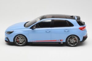 Hyundai i30 N Bleu Clair MCG 1:18 MCG18503 Métal Moulé — image 3 sur 6